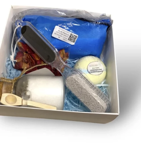 صورة مجموعة بيبي باودر للعناية بالقدمين – ترطيب طبيعي وتنظيف لطيف لبشرة ناعمة وصحية