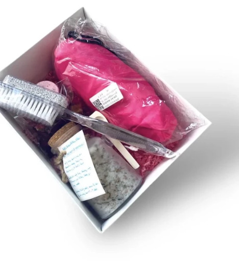 صورة بوكس زهور الريف للعناية المثالية بالأقدام – ترطيب وتنعيم بخلاصات طبيعية