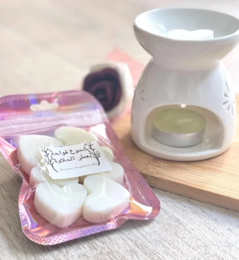 صورة تجربة استرخاء مع شموع الفواحة العطرية والفواحة السيراميك - شكل قلوب وروائح فاخرة-عود