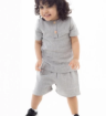 صورة طقم تيك جاميكس للأطفال - تيشيرت وشورت قطن عضوي  - رمادي سادة