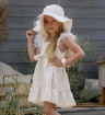 صورة فستان أكالي أبيض سادة للبنات مع قبعة من جاميكس -  قطن عضوي