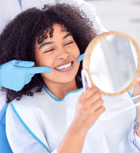 صورة تنظيف الأسنان وإزالة التصبغات