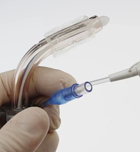 صورة رعاية فتح القصبة الهوائية والشفط