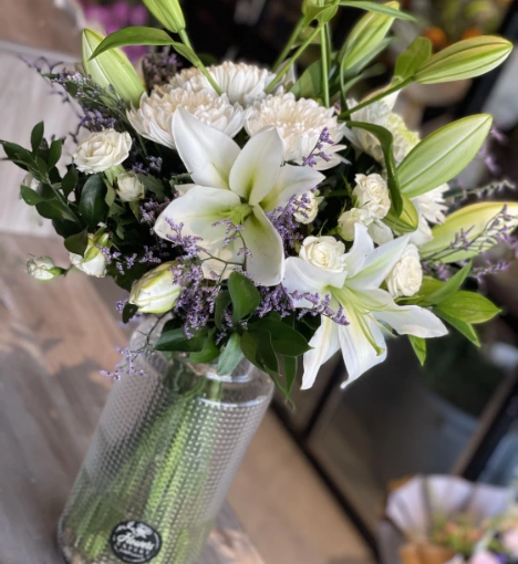 صورة باقة زهور طبيعية من الأزهار الرقيقة تنسيق بوكيه 27