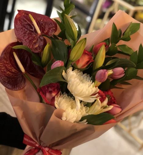 صورة باقة زهور طبيعية من الأزهار الرقيقة تنسيق بوكيه 13