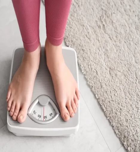 صورة باقة تحاليل طبية لإبر خسارة الوزن - فحص طبي شامل لإنقاص الوزن