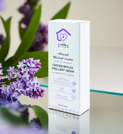 صورة نفاس كريم مرطب للحلمات المتشققة غني باللانولين