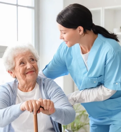 صورة خدمة الزيارة المنزلية للتمريض – رعاية صحية شاملة