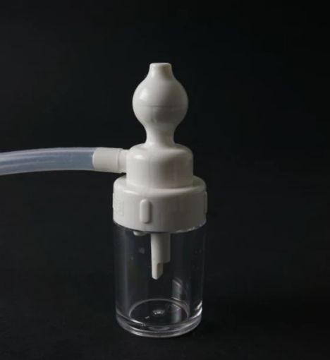 صورة خدمة شفط البلغم في المنزل