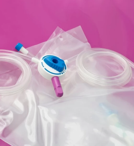 صورة خدمة تركيب وإزالة القسطرة البولية الخارجية في المنزل مع توفير القسطرة