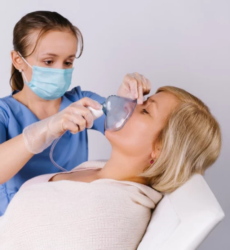 صورة خدمة جلسة التبخير وشفط البلغم  في المنزل