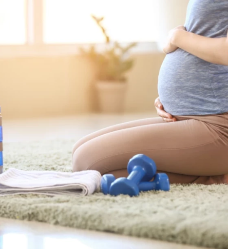 صورة جلسات علاج الانفصال العضلي: علاج متخصص لانفصال عضلات البطن بعد الولادة