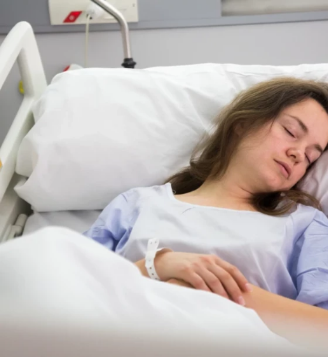 صورة ولادة قيصرية للمرة الثالثة